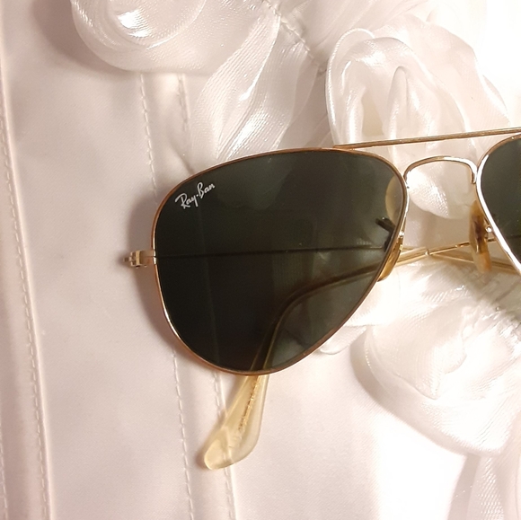 Ray-Bay Women's Vintage Aviator Sunglasses - Picture 6 of 11